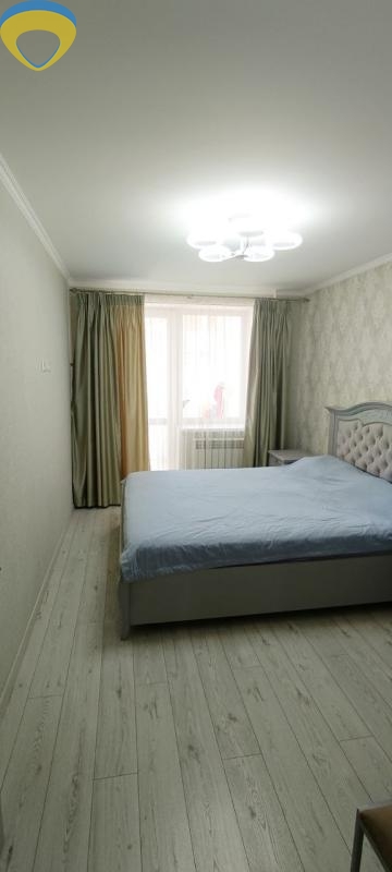 продажа трехкомнатной квартиры номер A-174789 в Малиновском районе, фото номер 3